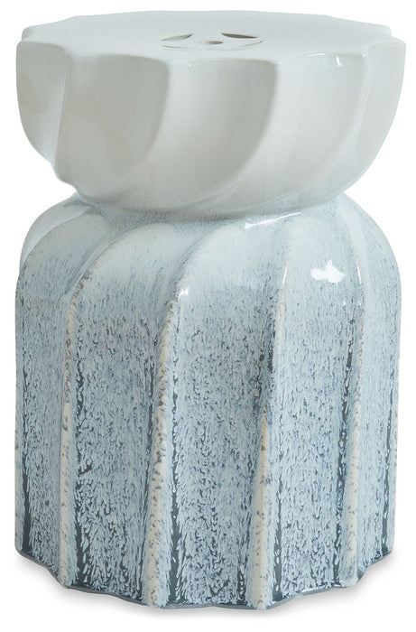 Michamere - Gray / Taupe - Stool - Premium Accent Stools from Signature Design by Ashley® - Just $138! Shop now at Furniture Wholesale Plus  We are the best furniture store in Nashville, Hendersonville, Goodlettsville, Madison, Antioch, Mount Juliet, Lebanon, Gallatin, Springfield, Murfreesboro, Franklin, Brentwood