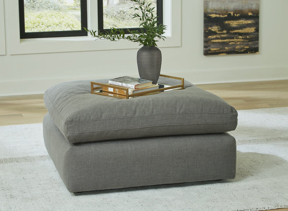 Elyza Oversized Accent Ottoman - Premium Ottoman from Ashley Furniture - Just $394.65! Shop now at Furniture Wholesale Plus  We are the best furniture store in Nashville, Hendersonville, Goodlettsville, Madison, Antioch, Mount Juliet, Lebanon, Gallatin, Springfield, Murfreesboro, Franklin, Brentwood