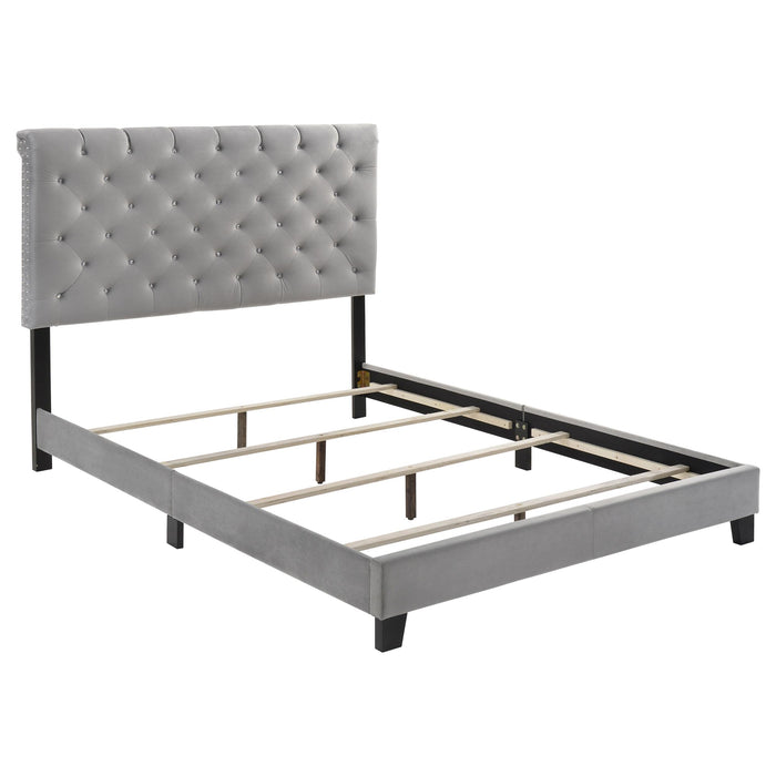 Warner Eastern King Upholstered Bed Grey - Premium Bed from Coaster Z2 Standard - Just $350! Shop now at Furniture Wholesale Plus  We are the best furniture store in Nashville, Hendersonville, Goodlettsville, Madison, Antioch, Mount Juliet, Lebanon, Gallatin, Springfield, Murfreesboro, Franklin, Brentwood