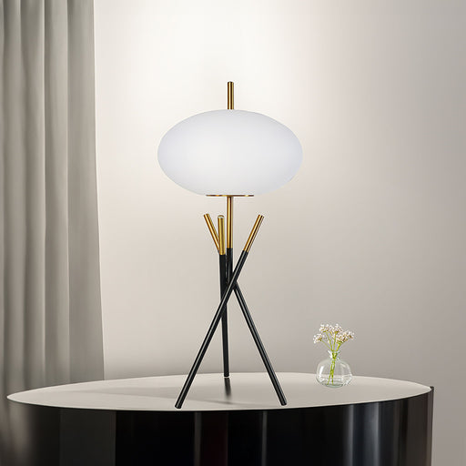 Table Lamp - Black / Gold - Premium Table Lamps from Crown Mark - Just $99! Shop now at Furniture Wholesale Plus  We are the best furniture store in Nashville, Hendersonville, Goodlettsville, Madison, Antioch, Mount Juliet, Lebanon, Gallatin, Springfield, Murfreesboro, Franklin, Brentwood