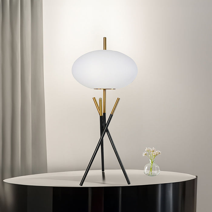 Table Lamp - Black / Gold – Table Lamps by Crown Mark at Furniture Wholesale Plus , Nashville furniture store