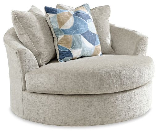 Maxon Place - Oversized Swivel Accent Chair - Premium Swivel Chairs from Benchcraft® - Just $648! Shop now at Furniture Wholesale Plus  We are the best furniture store in Nashville, Hendersonville, Goodlettsville, Madison, Antioch, Mount Juliet, Lebanon, Gallatin, Springfield, Murfreesboro, Franklin, Brentwood