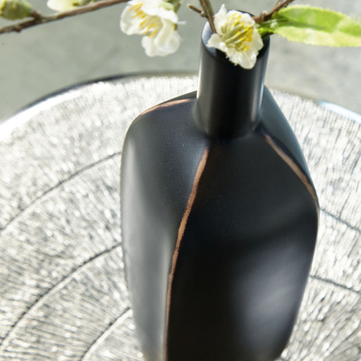 Rhaveney - Vase - Large - Premium Vases & Jars from Signature Design by Ashley® - Just $148! Shop now at Furniture Wholesale Plus  We are the best furniture store in Nashville, Hendersonville, Goodlettsville, Madison, Antioch, Mount Juliet, Lebanon, Gallatin, Springfield, Murfreesboro, Franklin, Brentwood