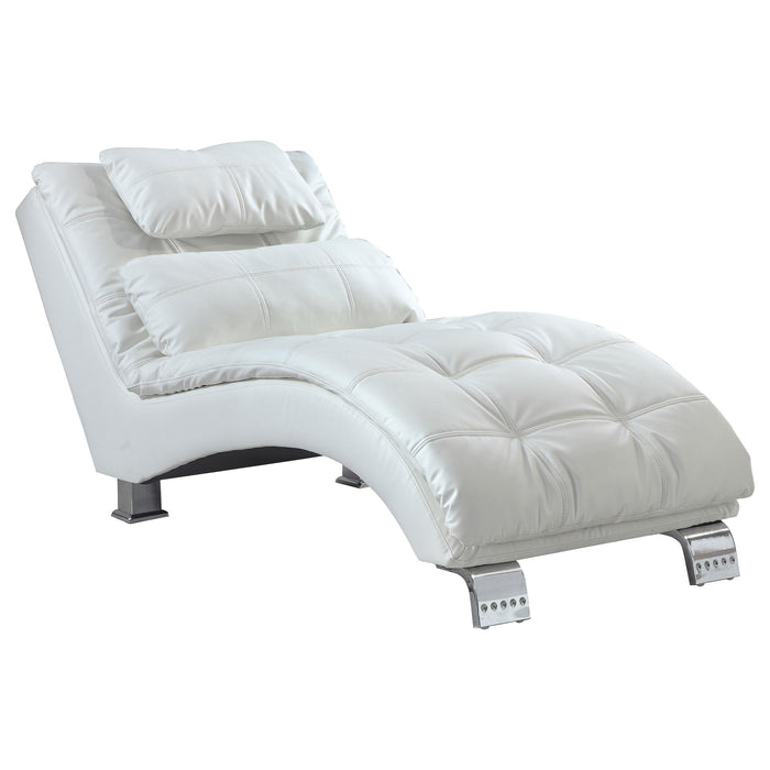 Dilleston Upholstered Chaise White - Premium Chaise from Coaster Z2 Standard - Just $498! Shop now at Furniture Wholesale Plus  We are the best furniture store in Nashville, Hendersonville, Goodlettsville, Madison, Antioch, Mount Juliet, Lebanon, Gallatin, Springfield, Murfreesboro, Franklin, Brentwood