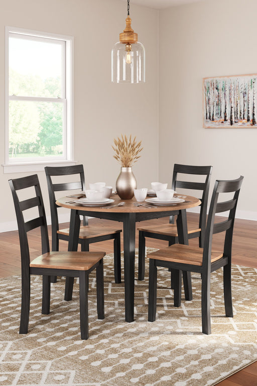 Gesthaven - Round Dining Room Drop Leaf Table Set - Premium 5 Piece Dining Room Sets from Signature Design by Ashley® - Just $598! Shop now at Furniture Wholesale Plus  We are the best furniture store in Nashville, Hendersonville, Goodlettsville, Madison, Antioch, Mount Juliet, Lebanon, Gallatin, Springfield, Murfreesboro, Franklin, Brentwood