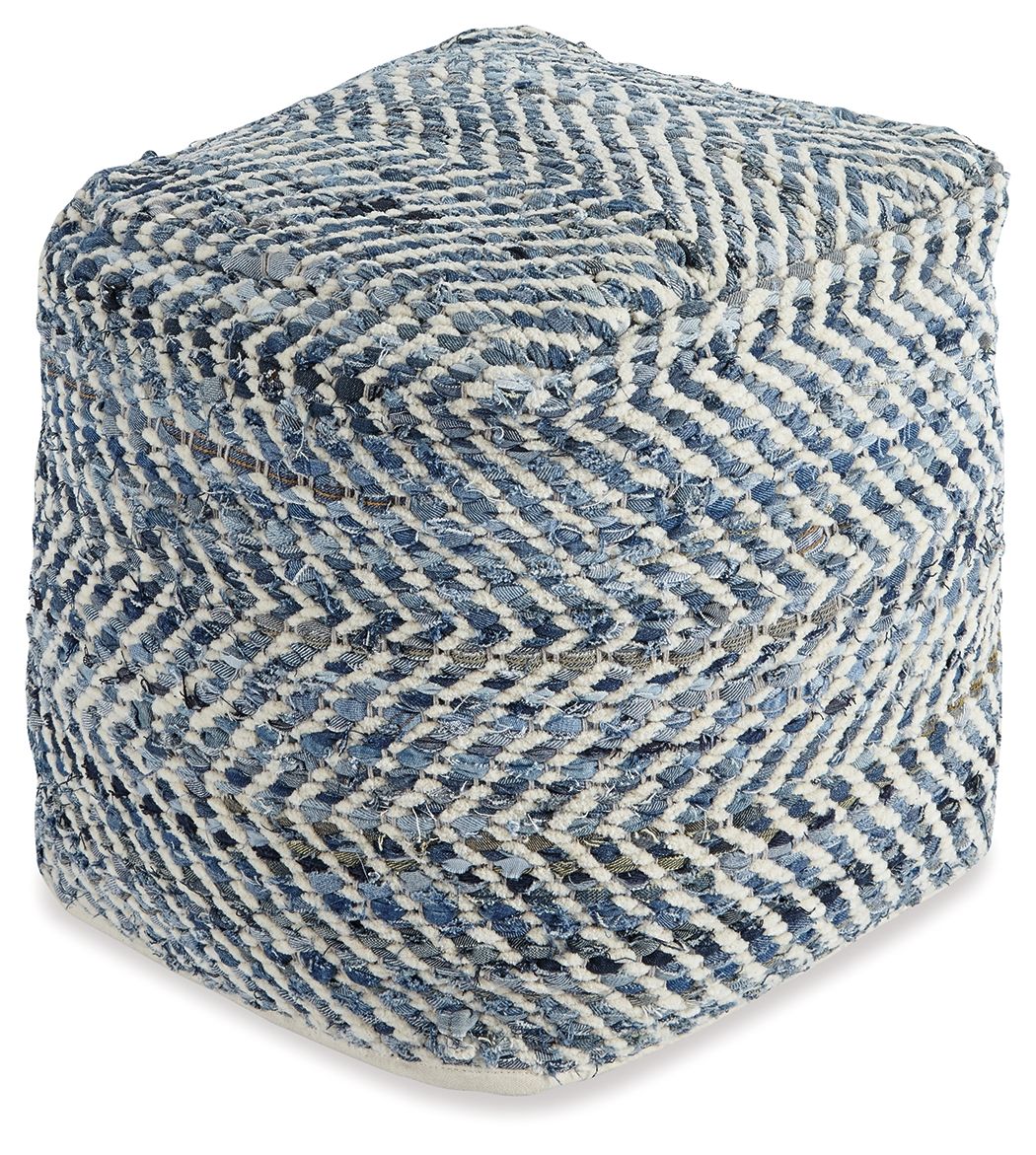 Accent Poufs