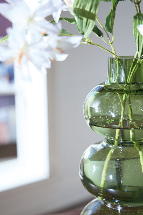 Renethorne - Vase - Premium Vases & Jars from Signature Design by Ashley® - Just $58! Shop now at Furniture Wholesale Plus  We are the best furniture store in Nashville, Hendersonville, Goodlettsville, Madison, Antioch, Mount Juliet, Lebanon, Gallatin, Springfield, Murfreesboro, Franklin, Brentwood