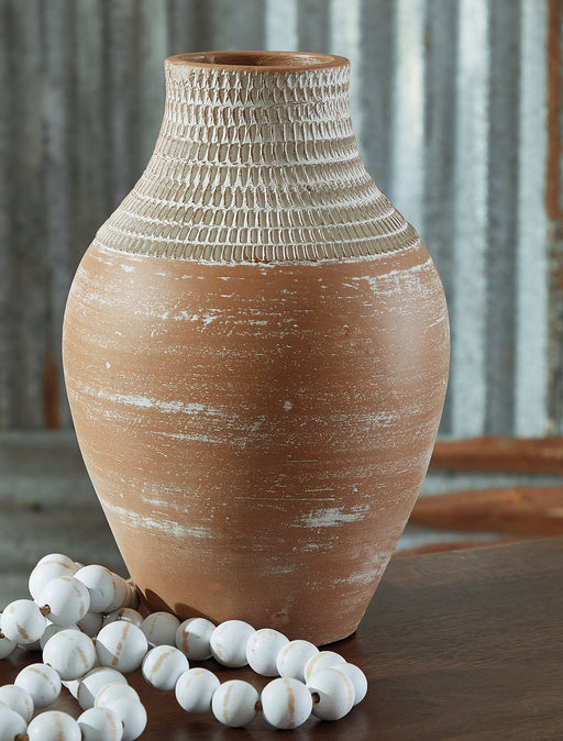 Reclove Vase - Premium Vase from Ashley Furniture - Just $35.53! Shop now at Furniture Wholesale Plus  We are the best furniture store in Nashville, Hendersonville, Goodlettsville, Madison, Antioch, Mount Juliet, Lebanon, Gallatin, Springfield, Murfreesboro, Franklin, Brentwood