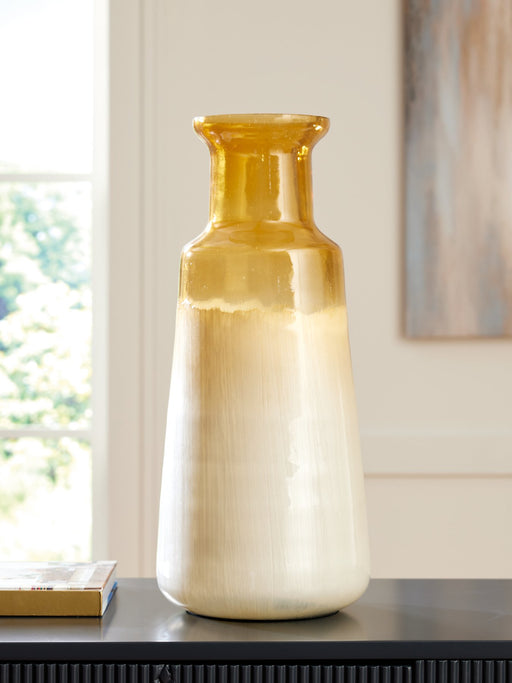 Wynburg Vase - Premium Vase from Ashley Furniture - Just $60.24! Shop now at Furniture Wholesale Plus  We are the best furniture store in Nashville, Hendersonville, Goodlettsville, Madison, Antioch, Mount Juliet, Lebanon, Gallatin, Springfield, Murfreesboro, Franklin, Brentwood