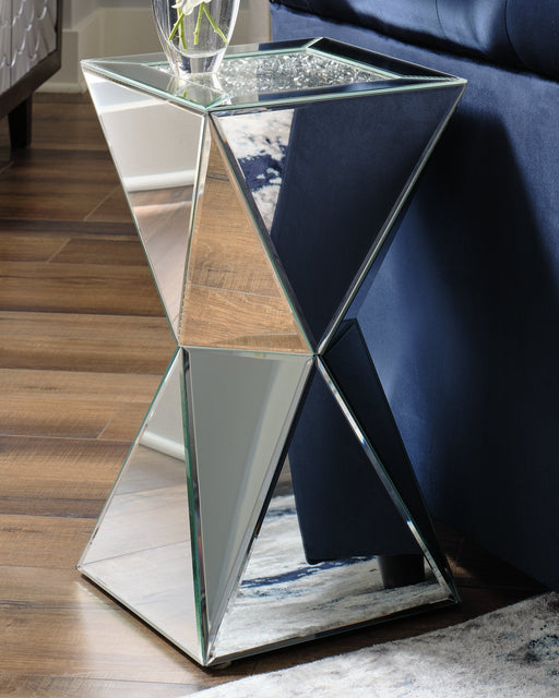 Gillrock Accent Table - Premium Accent Table from Ashley Furniture - Just $280.92! Shop now at Furniture Wholesale Plus  We are the best furniture store in Nashville, Hendersonville, Goodlettsville, Madison, Antioch, Mount Juliet, Lebanon, Gallatin, Springfield, Murfreesboro, Franklin, Brentwood