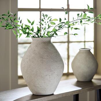 Hannela Vase - Premium Vase from Ashley Furniture - Just $70.83! Shop now at Furniture Wholesale Plus  We are the best furniture store in Nashville, Hendersonville, Goodlettsville, Madison, Antioch, Mount Juliet, Lebanon, Gallatin, Springfield, Murfreesboro, Franklin, Brentwood