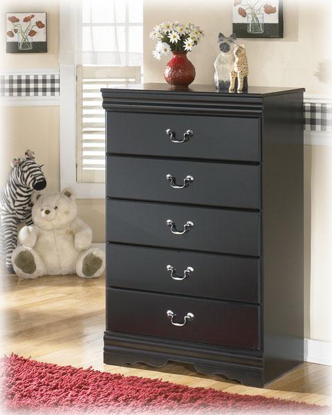 Huey Vineyard Chest of Drawers - Premium Chest from Ashley Furniture - Just $283.57! Shop now at Furniture Wholesale Plus  We are the best furniture store in Nashville, Hendersonville, Goodlettsville, Madison, Antioch, Mount Juliet, Lebanon, Gallatin, Springfield, Murfreesboro, Franklin, Brentwood