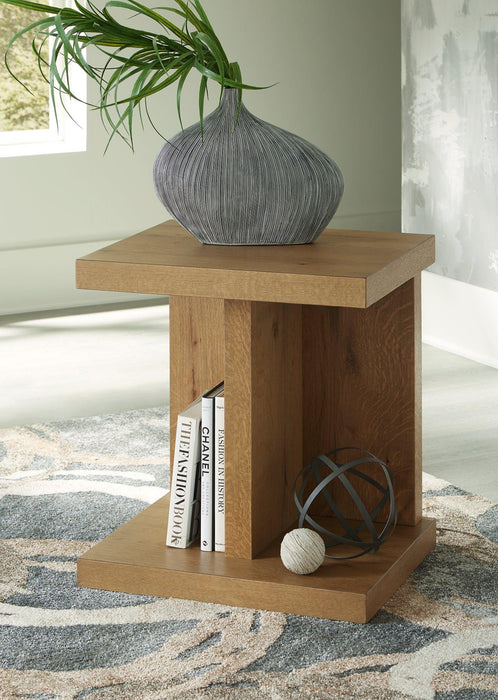 Brinstead Chairside End Table - Premium End Table from Ashley Furniture - Just $171.46! Shop now at Furniture Wholesale Plus  We are the best furniture store in Nashville, Hendersonville, Goodlettsville, Madison, Antioch, Mount Juliet, Lebanon, Gallatin, Springfield, Murfreesboro, Franklin, Brentwood