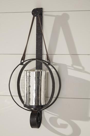 Despina Sconce - Premium Sconce from Ashley Furniture - Just $83.30! Shop now at Furniture Wholesale Plus  We are the best furniture store in Nashville, Hendersonville, Goodlettsville, Madison, Antioch, Mount Juliet, Lebanon, Gallatin, Springfield, Murfreesboro, Franklin, Brentwood