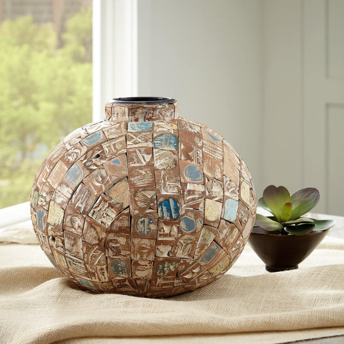 Meltland Vase - Premium Vase from Ashley Furniture - Just $134.39! Shop now at Furniture Wholesale Plus  We are the best furniture store in Nashville, Hendersonville, Goodlettsville, Madison, Antioch, Mount Juliet, Lebanon, Gallatin, Springfield, Murfreesboro, Franklin, Brentwood