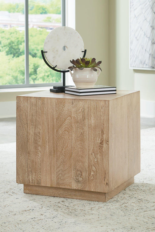 Belenburg Accent Table - Premium Accent Table from Ashley Furniture - Just $261.50! Shop now at Furniture Wholesale Plus  We are the best furniture store in Nashville, Hendersonville, Goodlettsville, Madison, Antioch, Mount Juliet, Lebanon, Gallatin, Springfield, Murfreesboro, Franklin, Brentwood