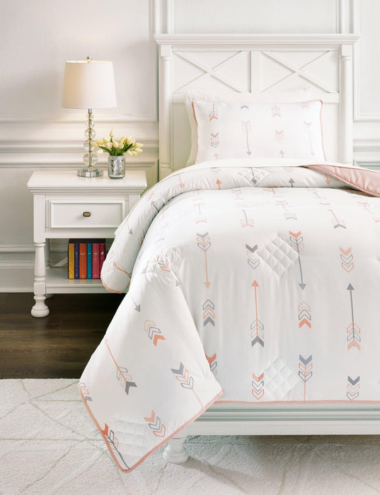 Lexann Comforter Set - Premium Comforter Set from Ashley Furniture - Just $69.18! Shop now at Furniture Wholesale Plus  We are the best furniture store in Nashville, Hendersonville, Goodlettsville, Madison, Antioch, Mount Juliet, Lebanon, Gallatin, Springfield, Murfreesboro, Franklin, Brentwood