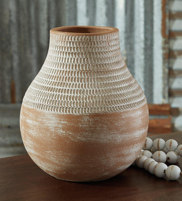 Reclove Vase - Premium Vase from Ashley Furniture - Just $37.29! Shop now at Furniture Wholesale Plus  We are the best furniture store in Nashville, Hendersonville, Goodlettsville, Madison, Antioch, Mount Juliet, Lebanon, Gallatin, Springfield, Murfreesboro, Franklin, Brentwood