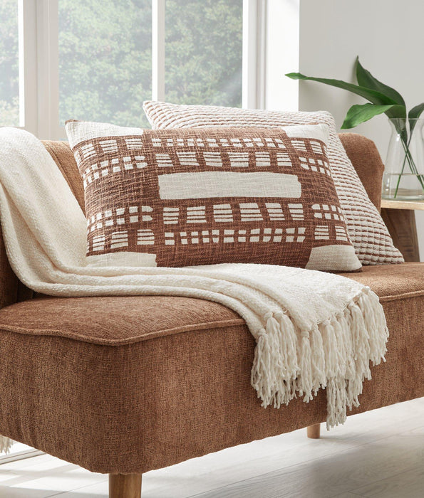 Ackford Pillow (Set of 4) - Premium Pillow from Ashley Furniture - Just $83.30! Shop now at Furniture Wholesale Plus  We are the best furniture store in Nashville, Hendersonville, Goodlettsville, Madison, Antioch, Mount Juliet, Lebanon, Gallatin, Springfield, Murfreesboro, Franklin, Brentwood