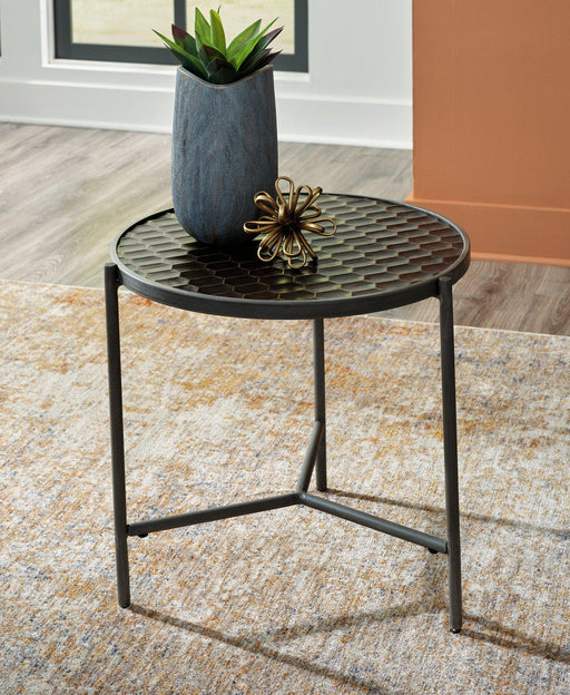 Doraley End Table - Premium End Table from Ashley Furniture - Just $143.22! Shop now at Furniture Wholesale Plus  We are the best furniture store in Nashville, Hendersonville, Goodlettsville, Madison, Antioch, Mount Juliet, Lebanon, Gallatin, Springfield, Murfreesboro, Franklin, Brentwood