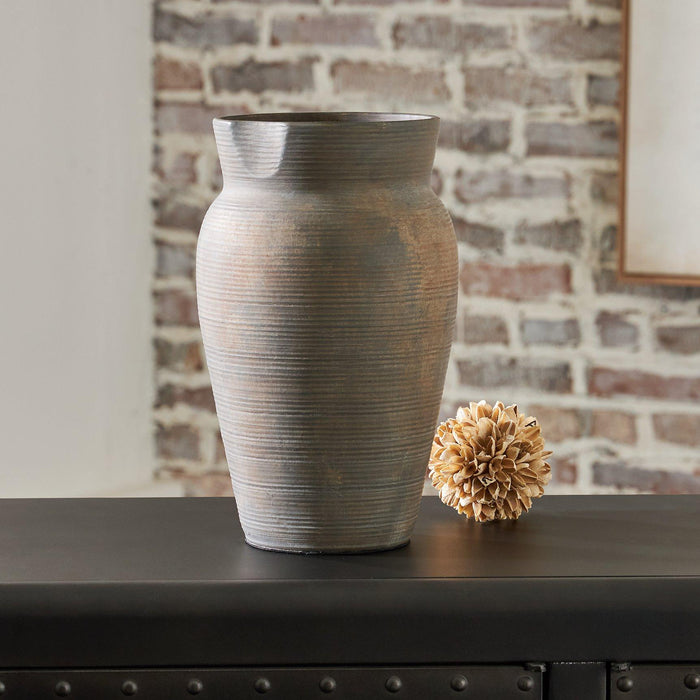 Brickmen Vase - Premium Vase from Ashley Furniture - Just $32! Shop now at Furniture Wholesale Plus  We are the best furniture store in Nashville, Hendersonville, Goodlettsville, Madison, Antioch, Mount Juliet, Lebanon, Gallatin, Springfield, Murfreesboro, Franklin, Brentwood