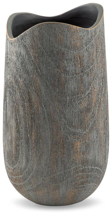 Iverly Vase - Premium Vase from Ashley Furniture - Just $58.48! Shop now at Furniture Wholesale Plus  We are the best furniture store in Nashville, Hendersonville, Goodlettsville, Madison, Antioch, Mount Juliet, Lebanon, Gallatin, Springfield, Murfreesboro, Franklin, Brentwood