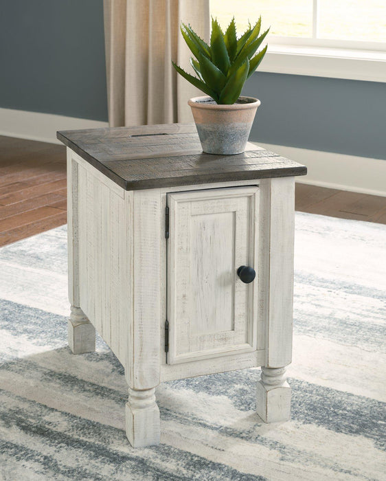 Havalance Chairside End Table - Premium End Table from Ashley Furniture - Just $261.50! Shop now at Furniture Wholesale Plus  We are the best furniture store in Nashville, Hendersonville, Goodlettsville, Madison, Antioch, Mount Juliet, Lebanon, Gallatin, Springfield, Murfreesboro, Franklin, Brentwood