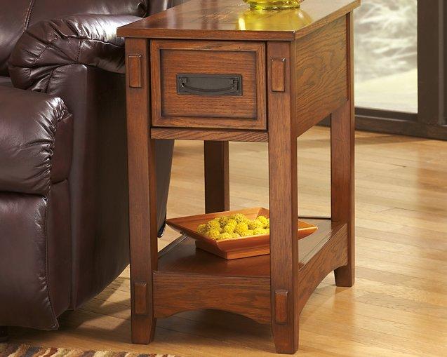 Breegin Chairside End Table - Premium End Table from Ashley Furniture - Just $116.73! Shop now at Furniture Wholesale Plus  We are the best furniture store in Nashville, Hendersonville, Goodlettsville, Madison, Antioch, Mount Juliet, Lebanon, Gallatin, Springfield, Murfreesboro, Franklin, Brentwood