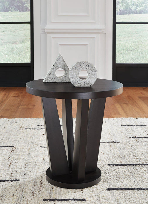 Chasinfield End Table - Premium End Table from Ashley Furniture - Just $116.73! Shop now at Furniture Wholesale Plus  We are the best furniture store in Nashville, Hendersonville, Goodlettsville, Madison, Antioch, Mount Juliet, Lebanon, Gallatin, Springfield, Murfreesboro, Franklin, Brentwood