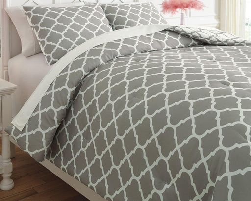 Media 3-Piece Comforter Set - Premium Comforter Set from Ashley Furniture - Just $66.16! Shop now at Furniture Wholesale Plus  We are the best furniture store in Nashville, Hendersonville, Goodlettsville, Madison, Antioch, Mount Juliet, Lebanon, Gallatin, Springfield, Murfreesboro, Franklin, Brentwood