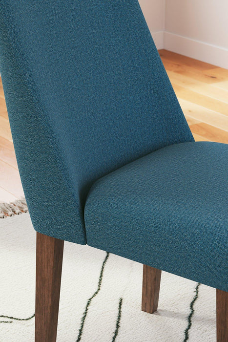 Lyncott Dining Chair - Premium Dining Chair from Ashley Furniture - Just $114.64! Shop now at Furniture Wholesale Plus  We are the best furniture store in Nashville, Hendersonville, Goodlettsville, Madison, Antioch, Mount Juliet, Lebanon, Gallatin, Springfield, Murfreesboro, Franklin, Brentwood