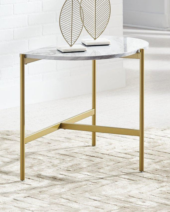 Wynora Chairside End Table - Premium End Table from Ashley Furniture - Just $92.02! Shop now at Furniture Wholesale Plus  We are the best furniture store in Nashville, Hendersonville, Goodlettsville, Madison, Antioch, Mount Juliet, Lebanon, Gallatin, Springfield, Murfreesboro, Franklin, Brentwood