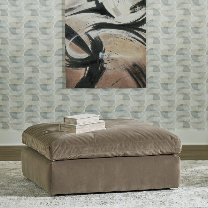 Sophie Oversized Accent Ottoman - Premium Ottoman from Ashley Furniture - Just $348.75! Shop now at Furniture Wholesale Plus  We are the best furniture store in Nashville, Hendersonville, Goodlettsville, Madison, Antioch, Mount Juliet, Lebanon, Gallatin, Springfield, Murfreesboro, Franklin, Brentwood