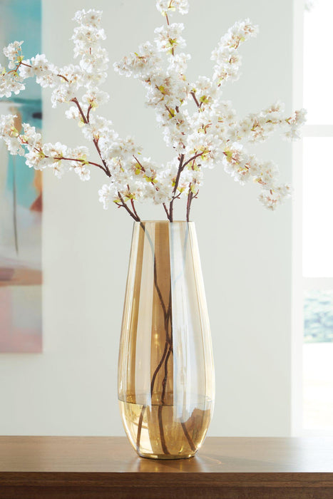 Rhettman Vase - Premium Vase from Ashley Furniture - Just $37.29! Shop now at Furniture Wholesale Plus  We are the best furniture store in Nashville, Hendersonville, Goodlettsville, Madison, Antioch, Mount Juliet, Lebanon, Gallatin, Springfield, Murfreesboro, Franklin, Brentwood