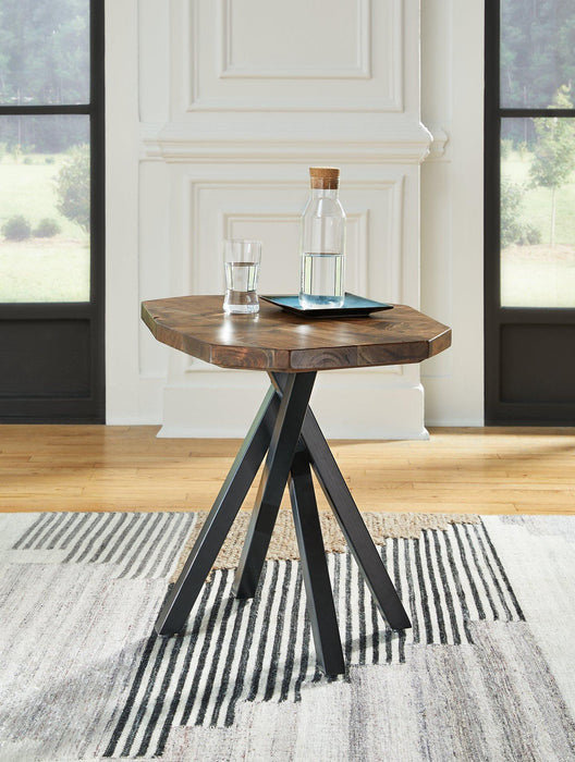 Haileeton End Table - Premium End Table from Ashley Furniture - Just $280.92! Shop now at Furniture Wholesale Plus  We are the best furniture store in Nashville, Hendersonville, Goodlettsville, Madison, Antioch, Mount Juliet, Lebanon, Gallatin, Springfield, Murfreesboro, Franklin, Brentwood