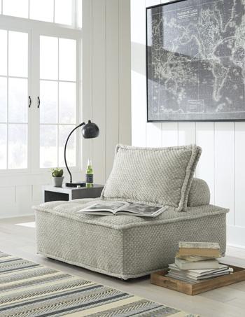 Bales Accent Chair - Premium Accent Chair from Ashley Furniture - Just $293.20! Shop now at Furniture Wholesale Plus  We are the best furniture store in Nashville, Hendersonville, Goodlettsville, Madison, Antioch, Mount Juliet, Lebanon, Gallatin, Springfield, Murfreesboro, Franklin, Brentwood