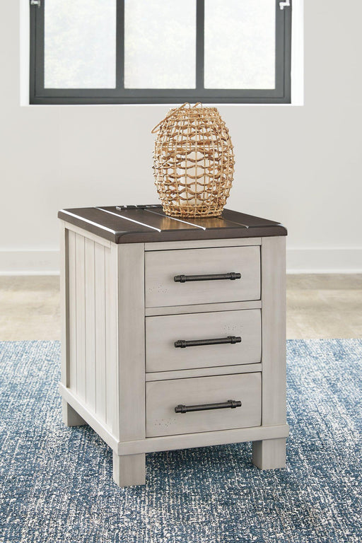 Darborn Chairside End Table - Premium End Table from Ashley Furniture - Just $226.19! Shop now at Furniture Wholesale Plus  We are the best furniture store in Nashville, Hendersonville, Goodlettsville, Madison, Antioch, Mount Juliet, Lebanon, Gallatin, Springfield, Murfreesboro, Franklin, Brentwood