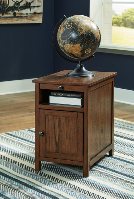 Treytown Chairside End Table - Premium End Table from Ashley Furniture - Just $152.04! Shop now at Furniture Wholesale Plus  We are the best furniture store in Nashville, Hendersonville, Goodlettsville, Madison, Antioch, Mount Juliet, Lebanon, Gallatin, Springfield, Murfreesboro, Franklin, Brentwood