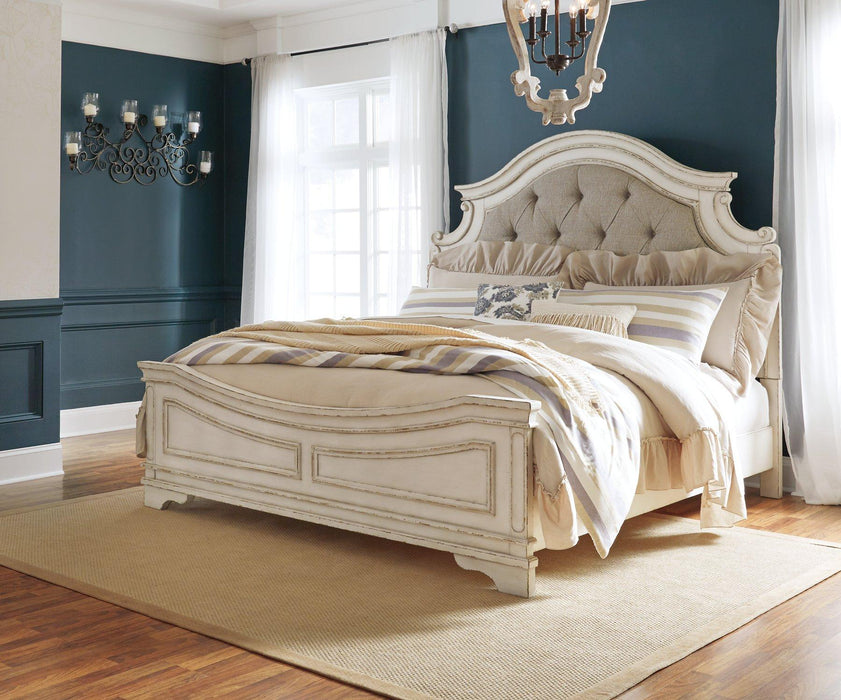 Realyn Bedroom Set - Premium Bedroom Set from Ashley Furniture - Just $1240.86! Shop now at Furniture Wholesale Plus  We are the best furniture store in Nashville, Hendersonville, Goodlettsville, Madison, Antioch, Mount Juliet, Lebanon, Gallatin, Springfield, Murfreesboro, Franklin, Brentwood