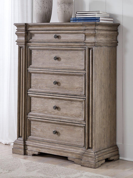 Blairhurst Chest of Drawers - Premium Chest from Ashley Furniture - Just $746.13! Shop now at Furniture Wholesale Plus  We are the best furniture store in Nashville, Hendersonville, Goodlettsville, Madison, Antioch, Mount Juliet, Lebanon, Gallatin, Springfield, Murfreesboro, Franklin, Brentwood