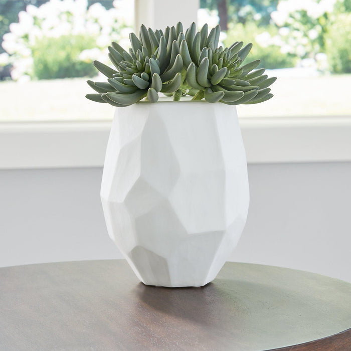 Karenton Vase - Premium Vase from Ashley Furniture - Just $40.82! Shop now at Furniture Wholesale Plus  We are the best furniture store in Nashville, Hendersonville, Goodlettsville, Madison, Antioch, Mount Juliet, Lebanon, Gallatin, Springfield, Murfreesboro, Franklin, Brentwood