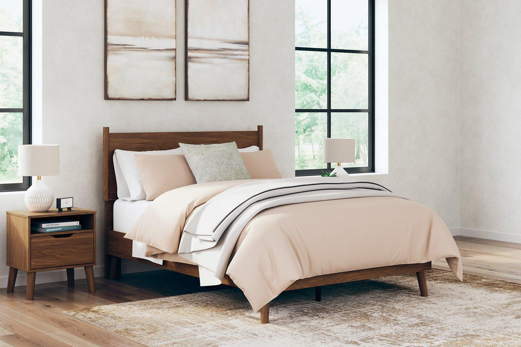 Fordmont Bed - Premium Bed from Ashley Furniture - Just $198.22! Shop now at Furniture Wholesale Plus  We are the best furniture store in Nashville, Hendersonville, Goodlettsville, Madison, Antioch, Mount Juliet, Lebanon, Gallatin, Springfield, Murfreesboro, Franklin, Brentwood