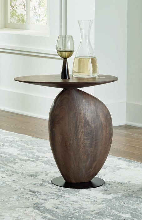 Cormmet Accent Table - Premium Table from Ashley Furniture - Just $215.60! Shop now at Furniture Wholesale Plus  We are the best furniture store in Nashville, Hendersonville, Goodlettsville, Madison, Antioch, Mount Juliet, Lebanon, Gallatin, Springfield, Murfreesboro, Franklin, Brentwood