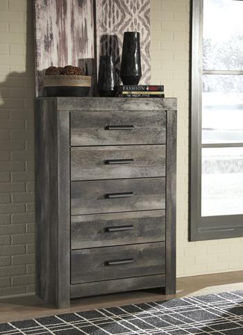 Wynnlow Chest of Drawers - Premium Chest from Ashley Furniture - Just $345.91! Shop now at Furniture Wholesale Plus  We are the best furniture store in Nashville, Hendersonville, Goodlettsville, Madison, Antioch, Mount Juliet, Lebanon, Gallatin, Springfield, Murfreesboro, Franklin, Brentwood