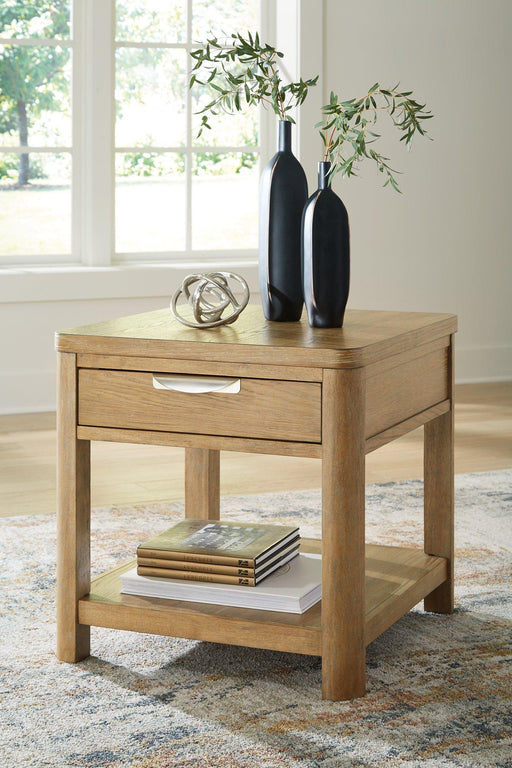 Rencott End Table - Premium End Table from Ashley Furniture - Just $189.12! Shop now at Furniture Wholesale Plus  We are the best furniture store in Nashville, Hendersonville, Goodlettsville, Madison, Antioch, Mount Juliet, Lebanon, Gallatin, Springfield, Murfreesboro, Franklin, Brentwood