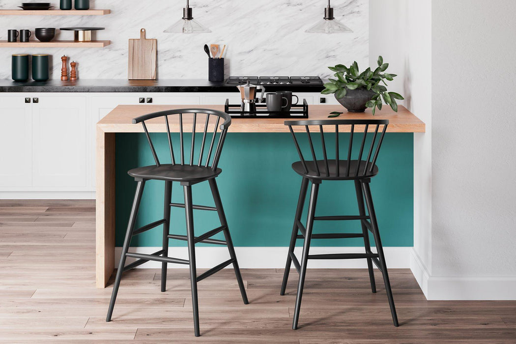 Otaska Bar Height Stool - Premium Barstool from Ashley Furniture - Just $148.82! Shop now at Furniture Wholesale Plus  We are the best furniture store in Nashville, Hendersonville, Goodlettsville, Madison, Antioch, Mount Juliet, Lebanon, Gallatin, Springfield, Murfreesboro, Franklin, Brentwood