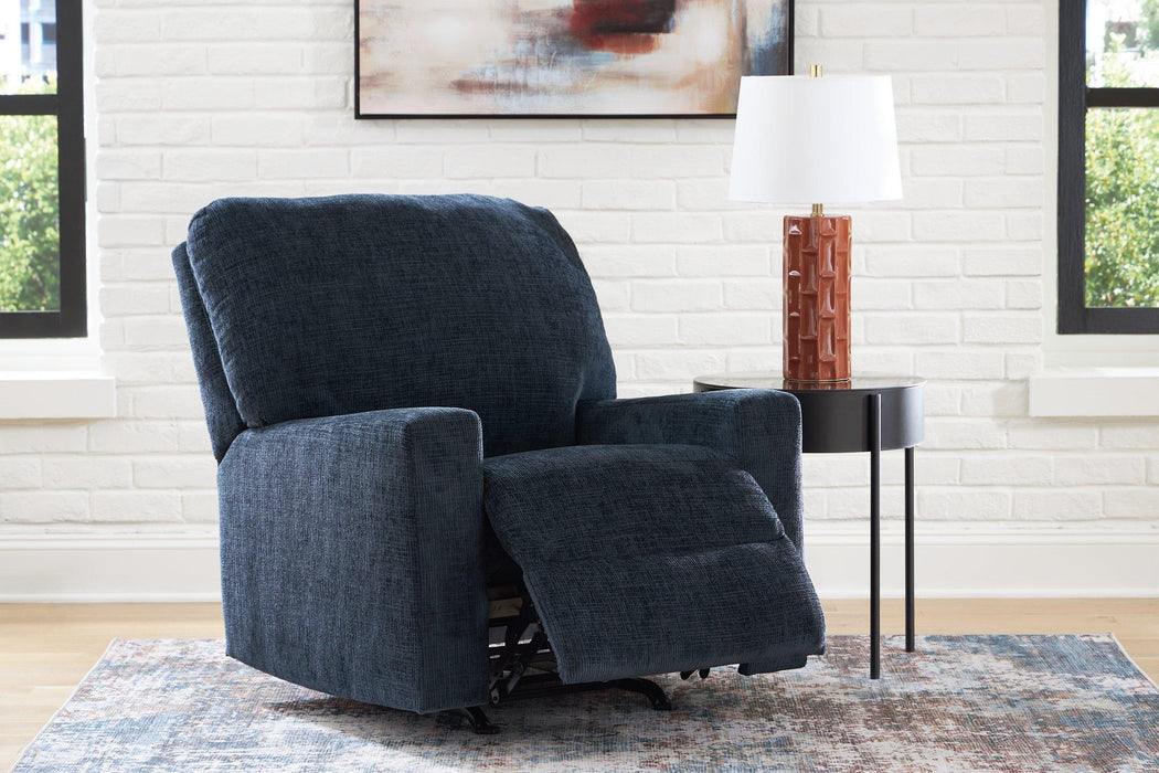 Aviemore Recliner - Premium Recliner from Ashley Furniture - Just $328.51! Shop now at Furniture Wholesale Plus  We are the best furniture store in Nashville, Hendersonville, Goodlettsville, Madison, Antioch, Mount Juliet, Lebanon, Gallatin, Springfield, Murfreesboro, Franklin, Brentwood