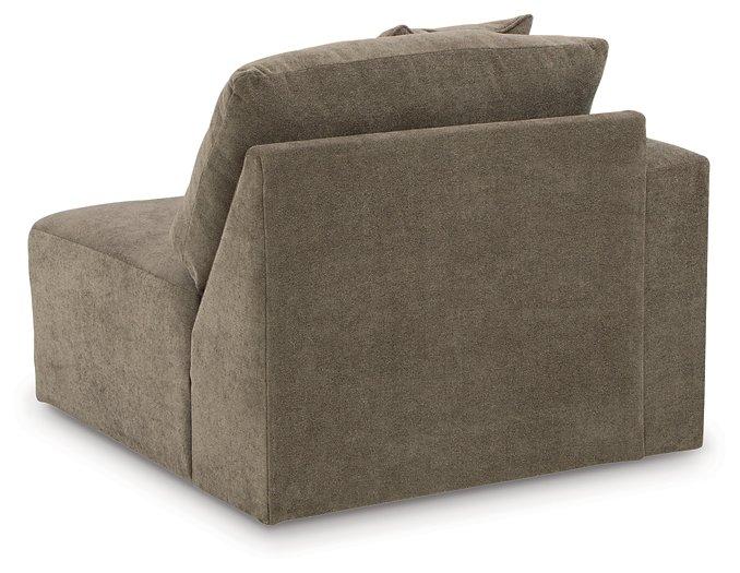 Raeanna 3-Piece Sectional Sofa with Chaise - Premium Chofa from Ashley Furniture - Just $1423.49! Shop now at Furniture Wholesale Plus  We are the best furniture store in Nashville, Hendersonville, Goodlettsville, Madison, Antioch, Mount Juliet, Lebanon, Gallatin, Springfield, Murfreesboro, Franklin, Brentwood