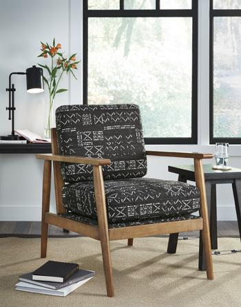 Bevyn Accent Chair - Premium Accent Chair from Ashley Furniture - Just $226.19! Shop now at Furniture Wholesale Plus  We are the best furniture store in Nashville, Hendersonville, Goodlettsville, Madison, Antioch, Mount Juliet, Lebanon, Gallatin, Springfield, Murfreesboro, Franklin, Brentwood