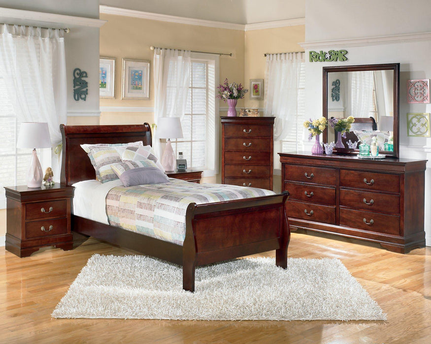 Alisdair Youth Bed - Premium Youth Bed from Ashley Furniture - Just $249.38! Shop now at Furniture Wholesale Plus  We are the best furniture store in Nashville, Hendersonville, Goodlettsville, Madison, Antioch, Mount Juliet, Lebanon, Gallatin, Springfield, Murfreesboro, Franklin, Brentwood